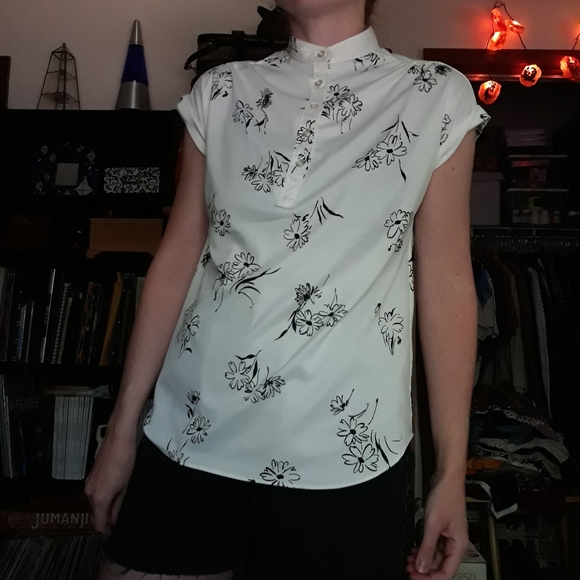 70s Floral Blouse - Picture 3 of 10